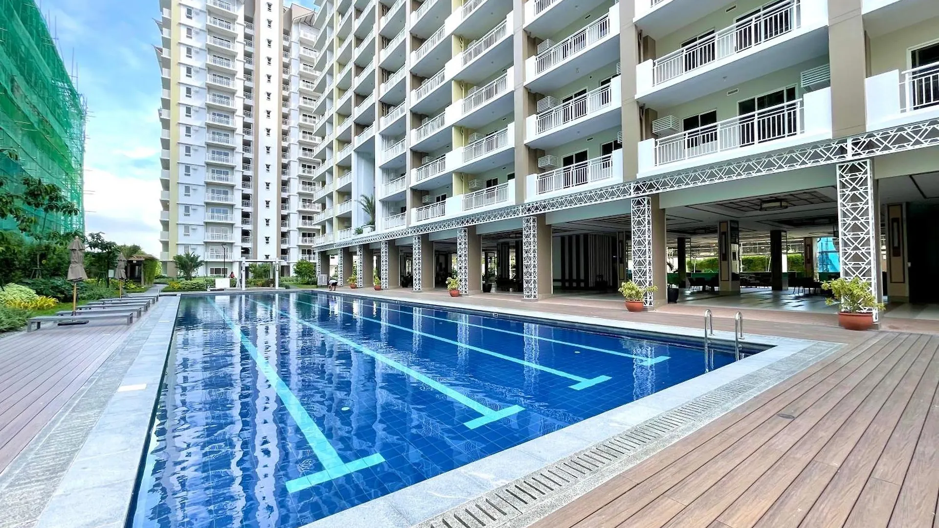 Aparthotel Mushroom Leisure Suites At The Atherton, Paranaque City Philippines