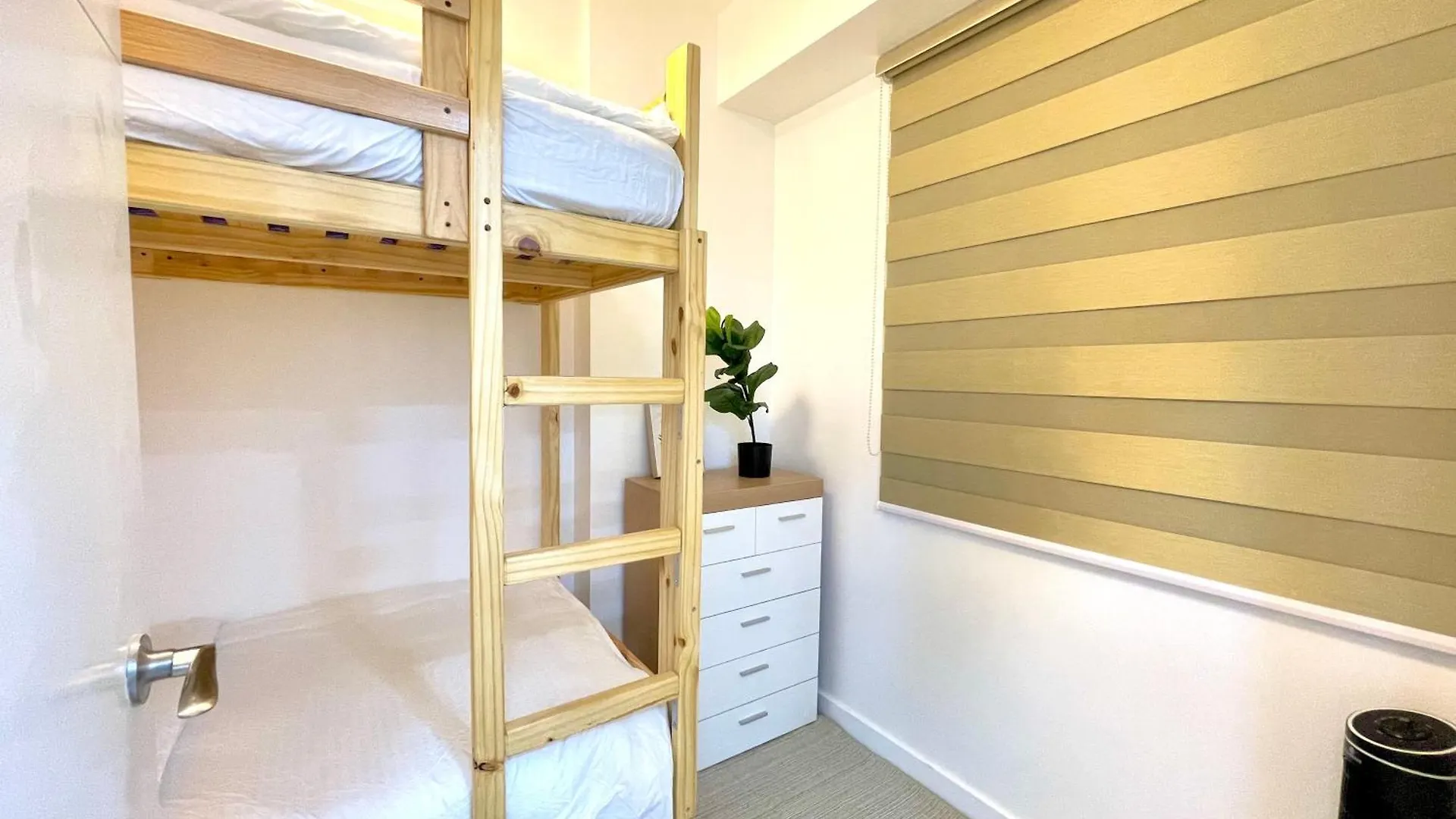 Mushroom Leisure Suites At The Atherton, Paranaque City 0*,  Philippines